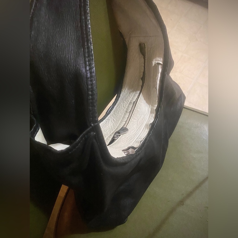 100% real cow skin Purse. black. So soft.